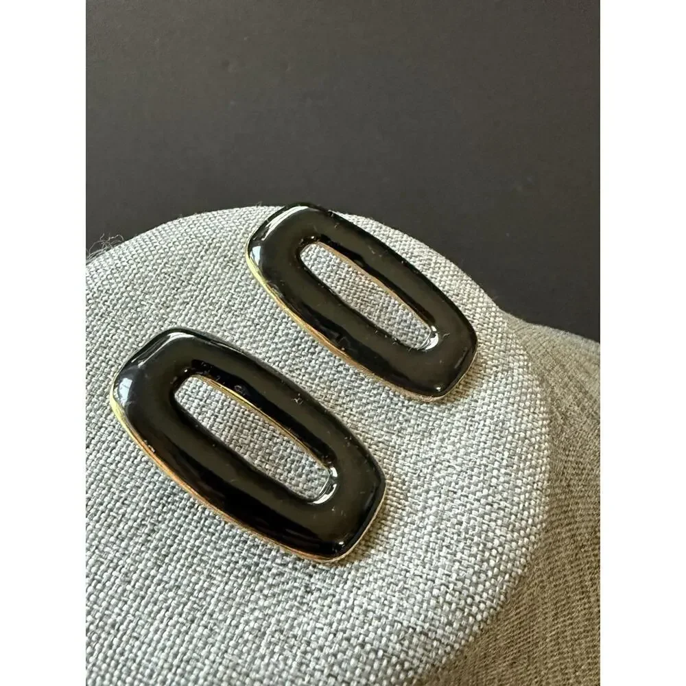 Vintage Enamel Clip On Earring Geometric Black Gold Tone Career 80s 90s Y2K